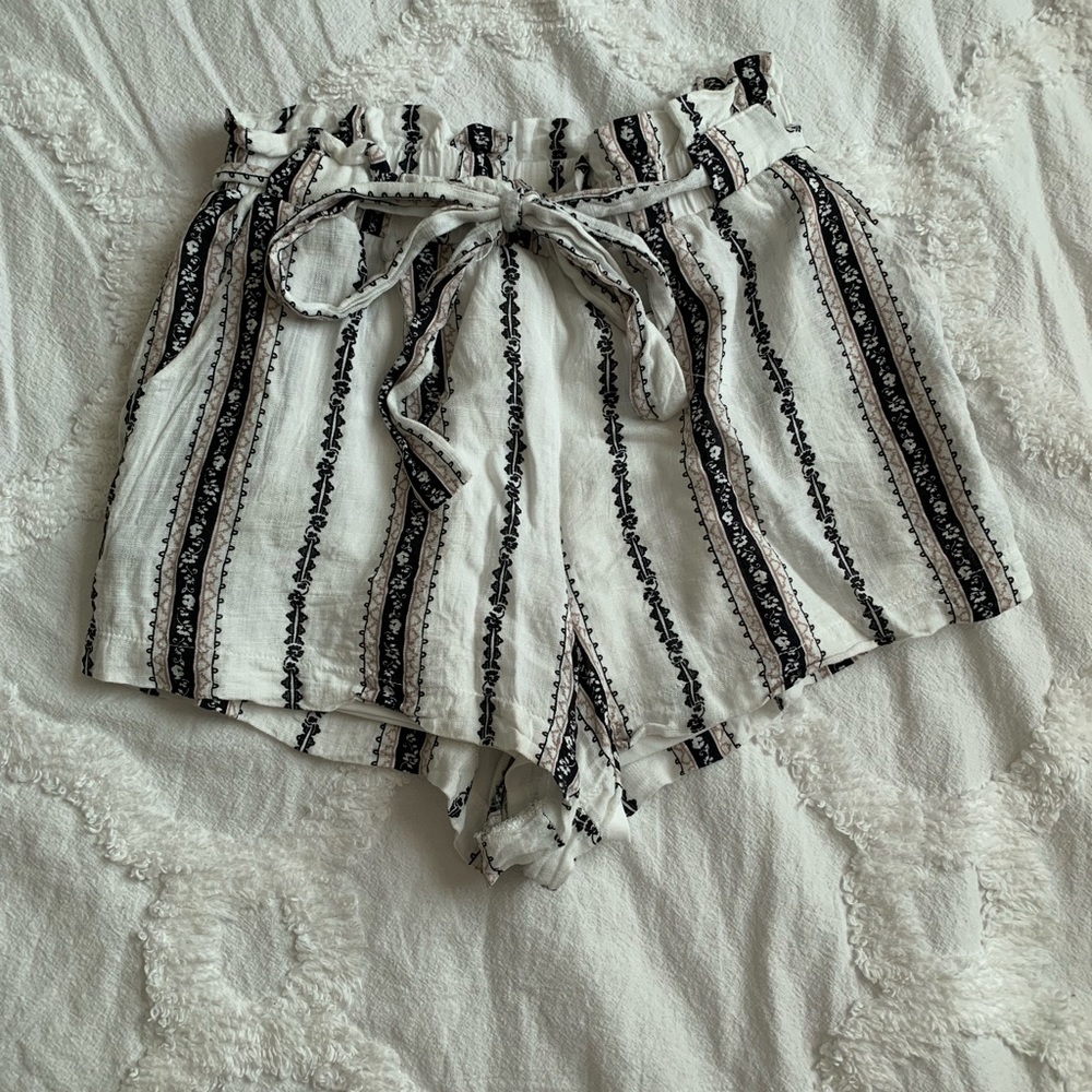 Sittie & Sage Printed Shorts